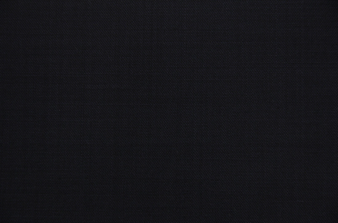 Cerruti Nobility 150?€?S AAAAA (Navy Sharkskin)